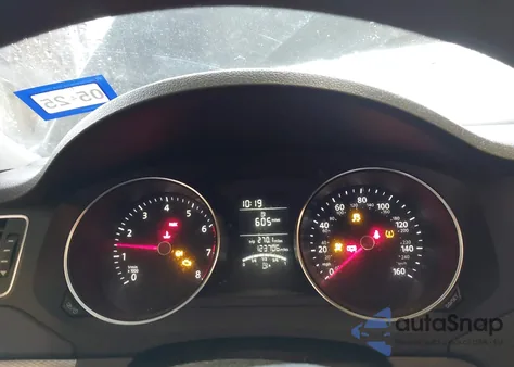 2017 Volkswagen Jetta 1.4T S z USA, uszkodzony, nr VIN 3VW167AJ7HM244933